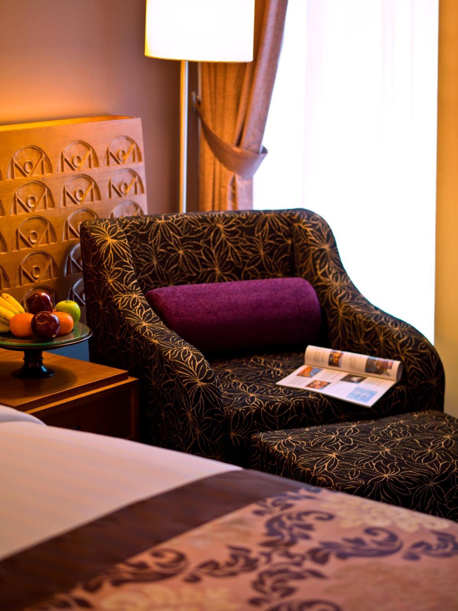 Deluxe Double or Twin Room with Pool View